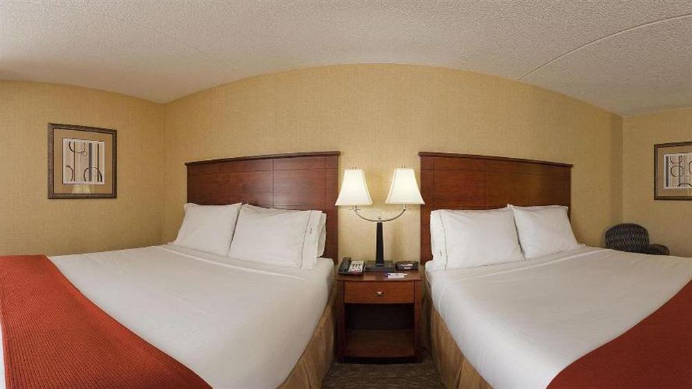 Hotel Express Mahwah By Ihg 2*