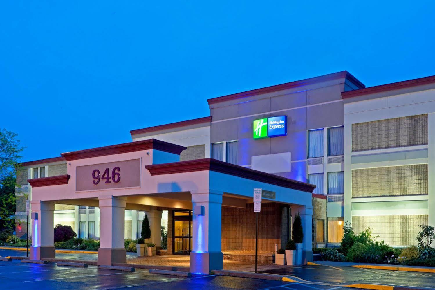 Express Mahwah By Ihg 2*